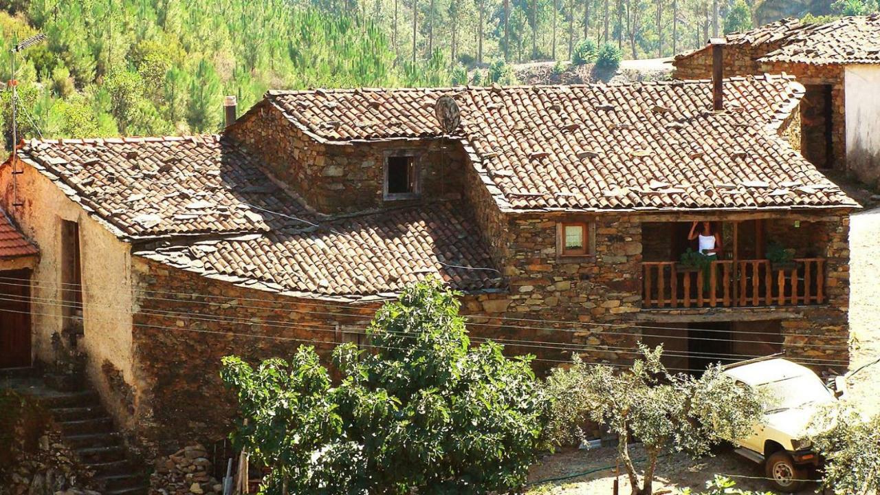 Affittacamere A Casa da Natália Cha de Alvares Esterno foto