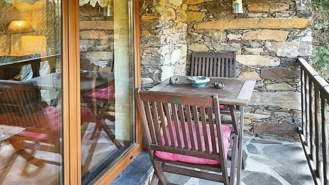 Affittacamere A Casa da Natália Cha de Alvares Esterno foto